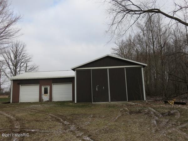 1248 Robinson Rd, Quincy, MI 49082 photo 2