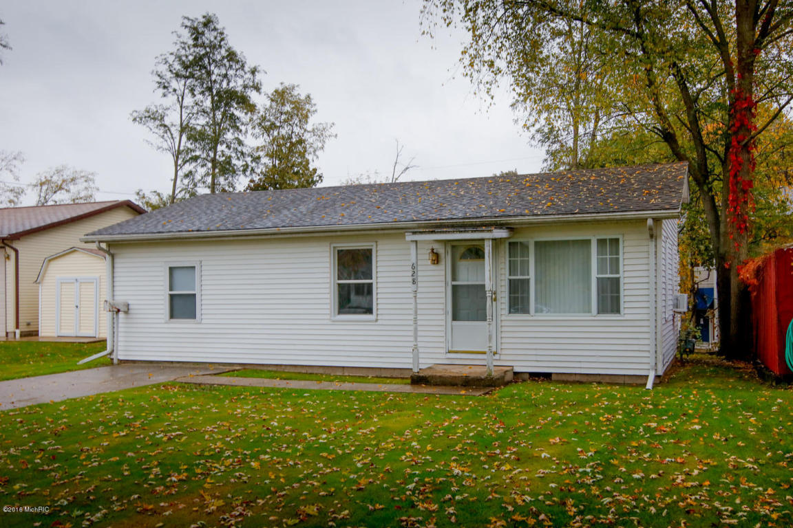 628 Spring St, Three Rivers, MI 49093 photo 1