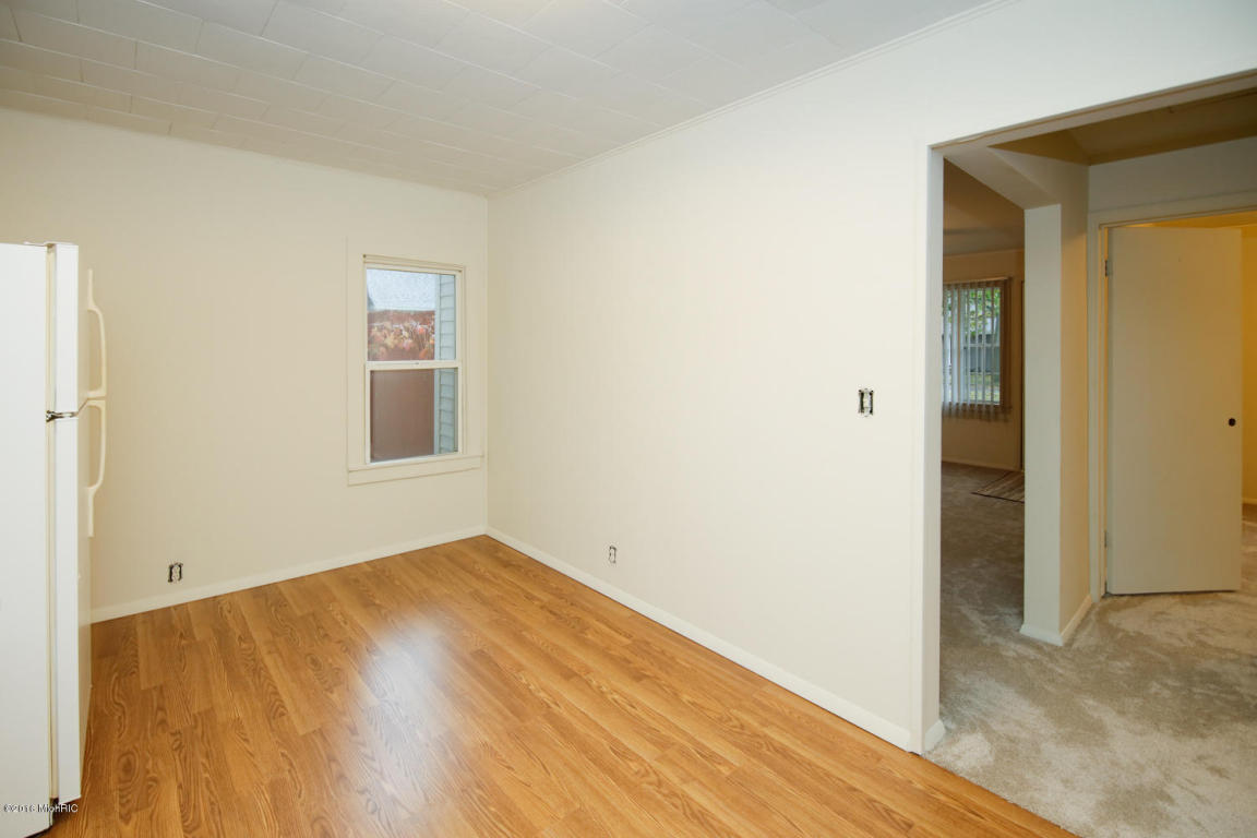 628 Spring St, Three Rivers, MI 49093 photo 7