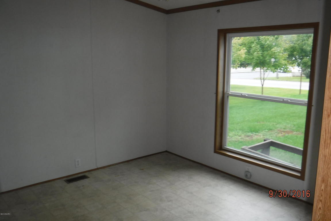17633 Bailey Rd, Bailey, MI 49303 photo 6