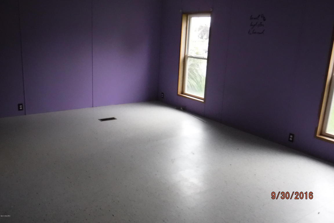17633 Bailey Rd, Bailey, MI 49303 photo 7