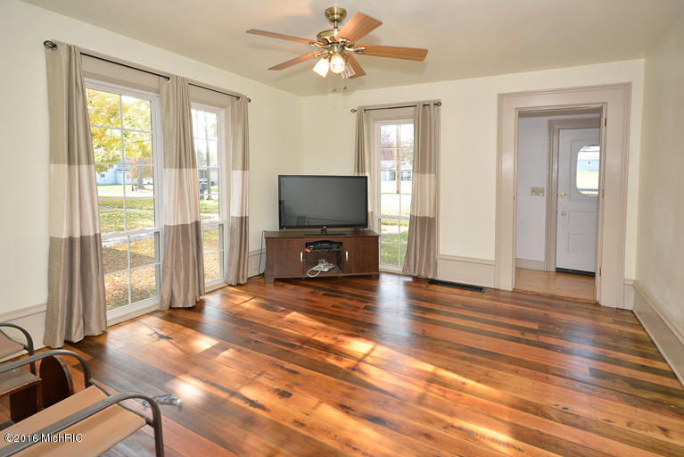 312 N Webster, Augusta, MI 49012 photo 6