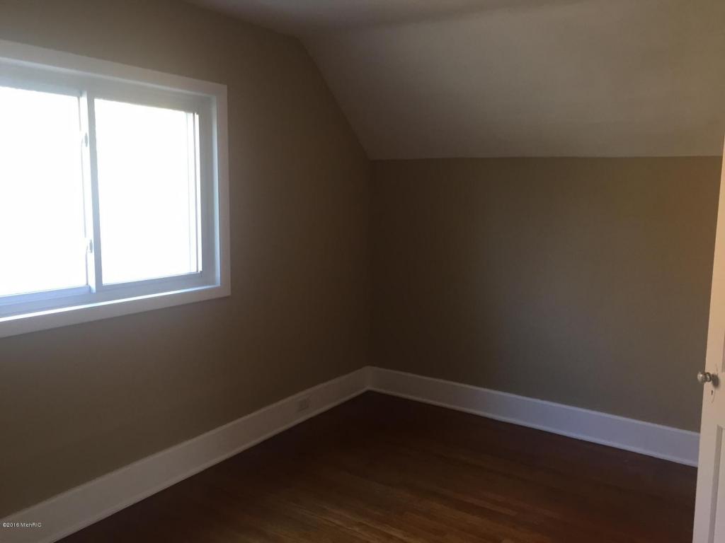 128 E Pine St, Fremont, MI 49412 photo 15