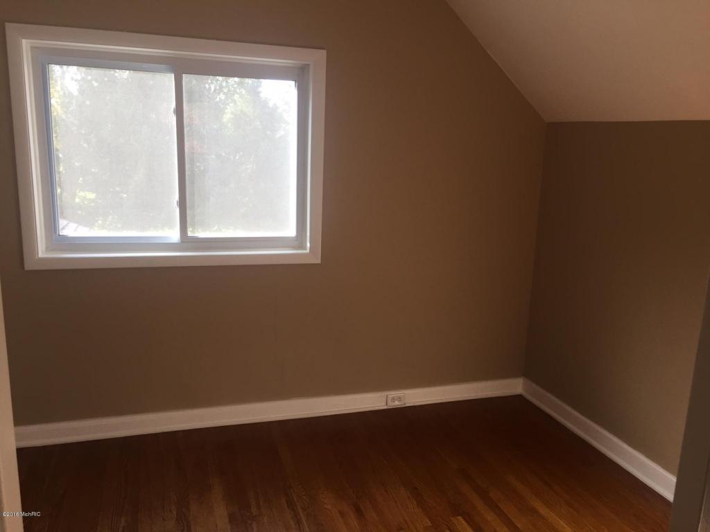 128 E Pine St, Fremont, MI 49412 photo 17