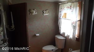 126 E Grant, Bronson, MI 49028 photo 7