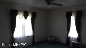 126 E Grant, Bronson, MI 49028 photo 3