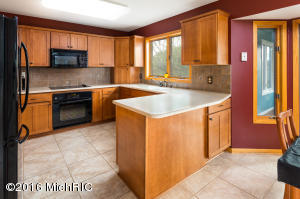 4555 14th St, Dorr, MI 49323 photo 8