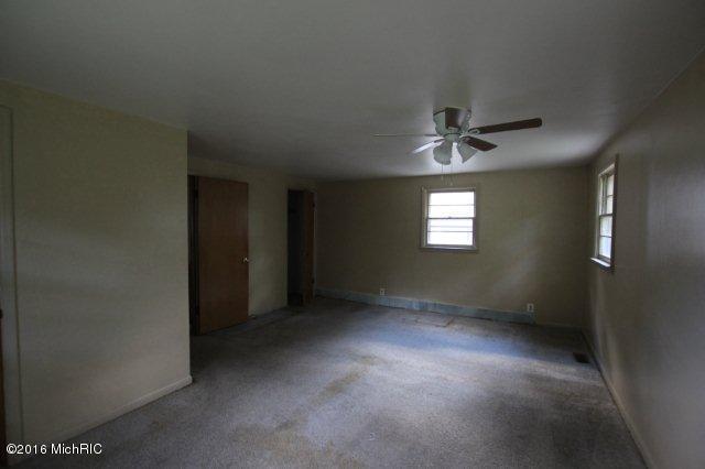 5103 Geiger Ct, Belding, MI 48809 photo 13