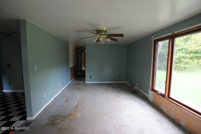 5103 Geiger Ct, Belding, MI 48809 photo 7