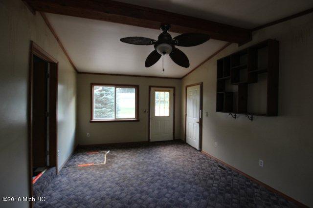 5103 Geiger Ct, Belding, MI 48809 photo 10