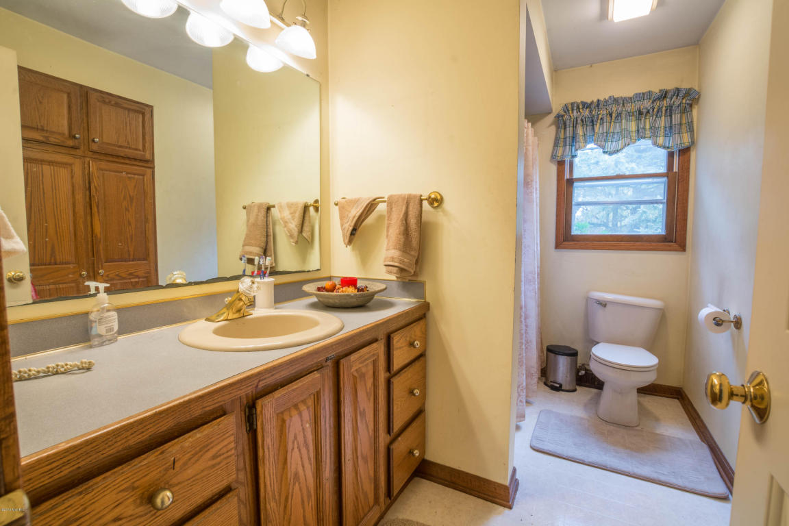 2455 Mccabe Ave NE, Ada, MI 49301 photo 21
