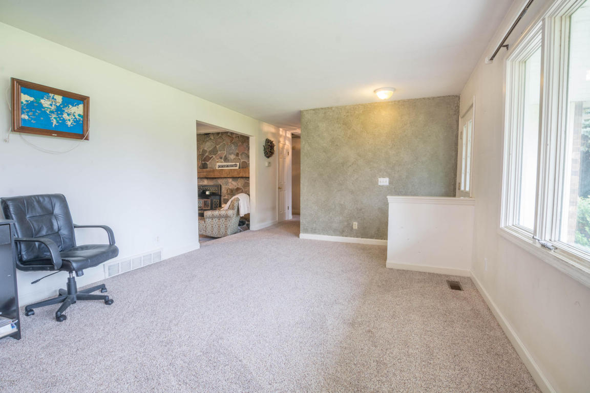 2455 Mccabe Ave NE, Ada, MI 49301 photo 5