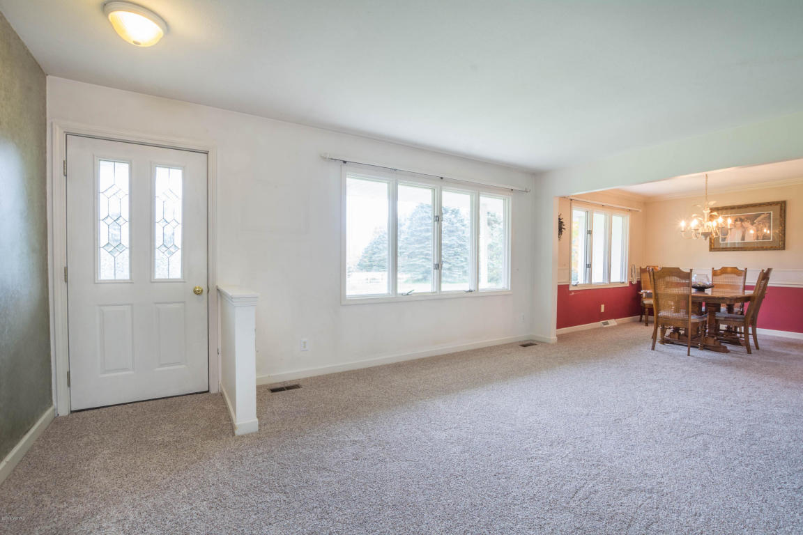 2455 Mccabe Ave NE, Ada, MI 49301 photo 3