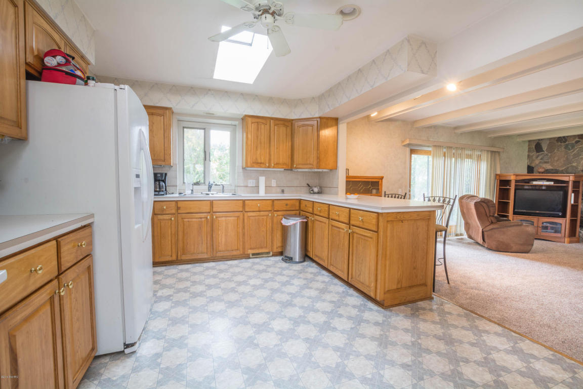 2455 Mccabe Ave NE, Ada, MI 49301 photo 11