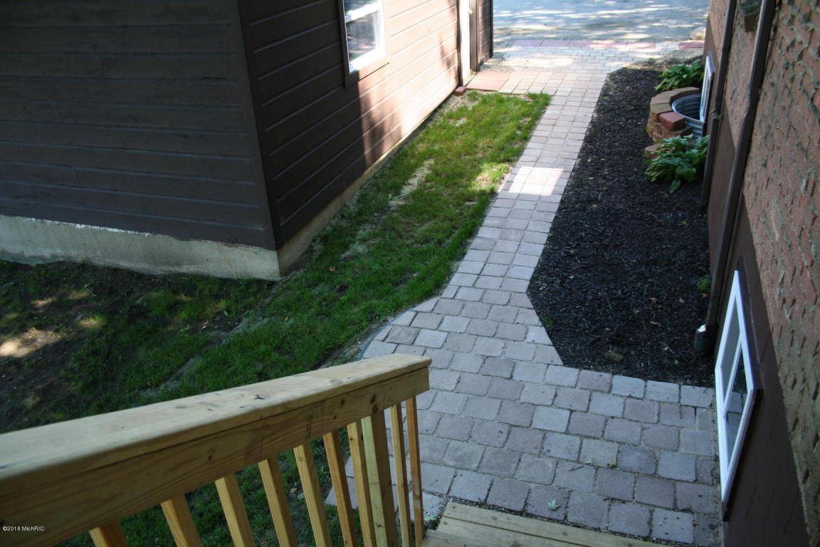 6209 E Becht Rd, Coloma, MI 49038 photo 41