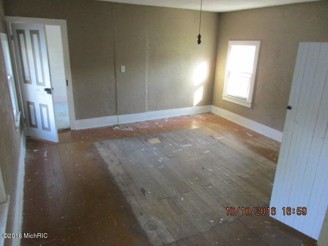 411 Maple St, Three Rivers, MI 49093 photo 17