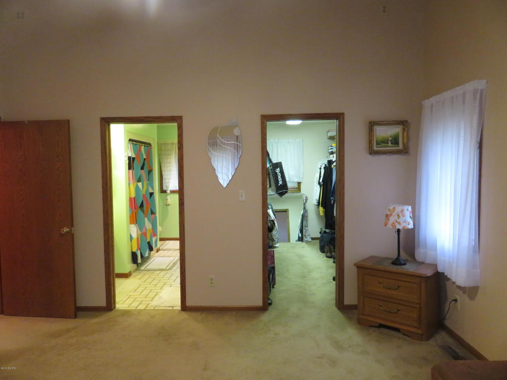 9057 Date, Baroda, MI 49101 photo 12