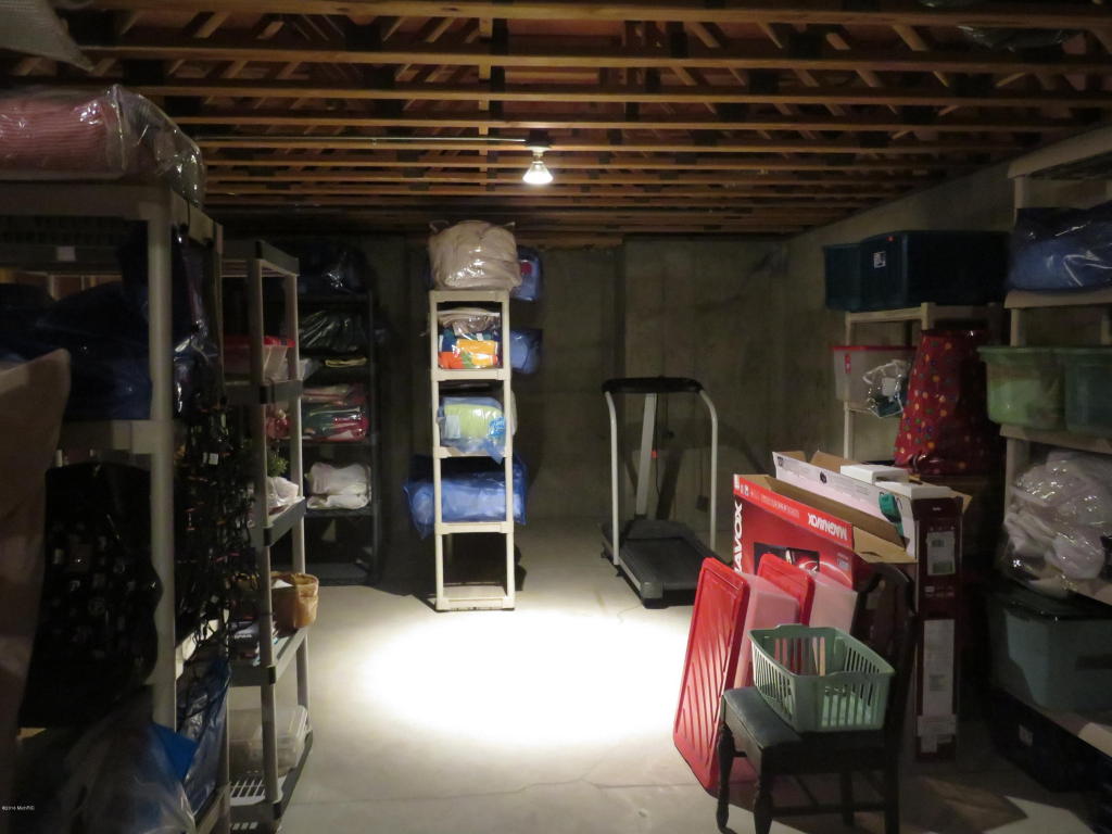 9057 Date, Baroda, MI 49101 photo 28