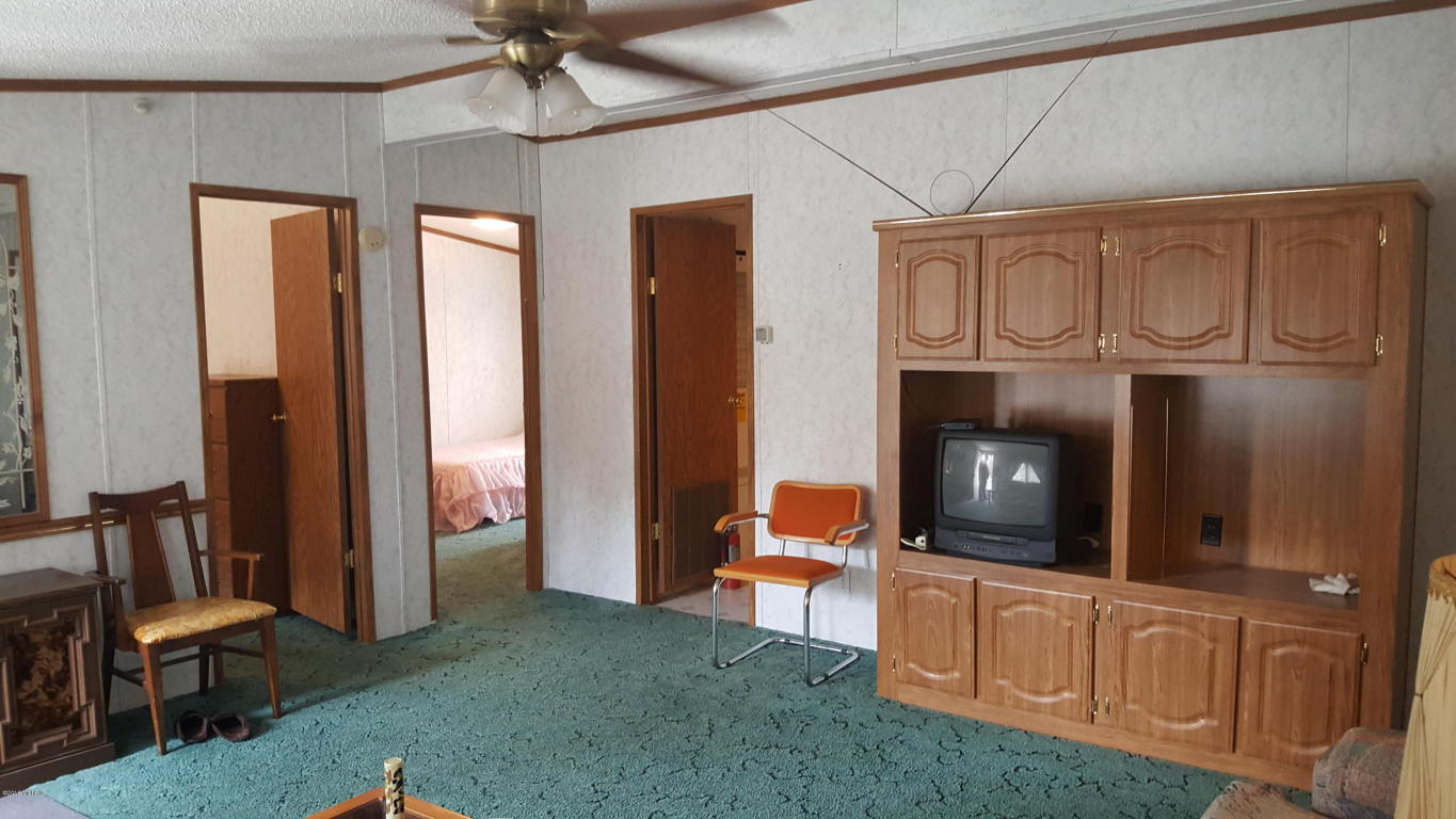 4641 S Forman Rd, Baldwin, MI 49304 photo 5