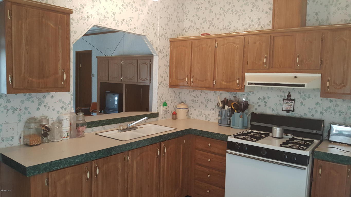 4641 S Forman Rd, Baldwin, MI 49304 photo 7