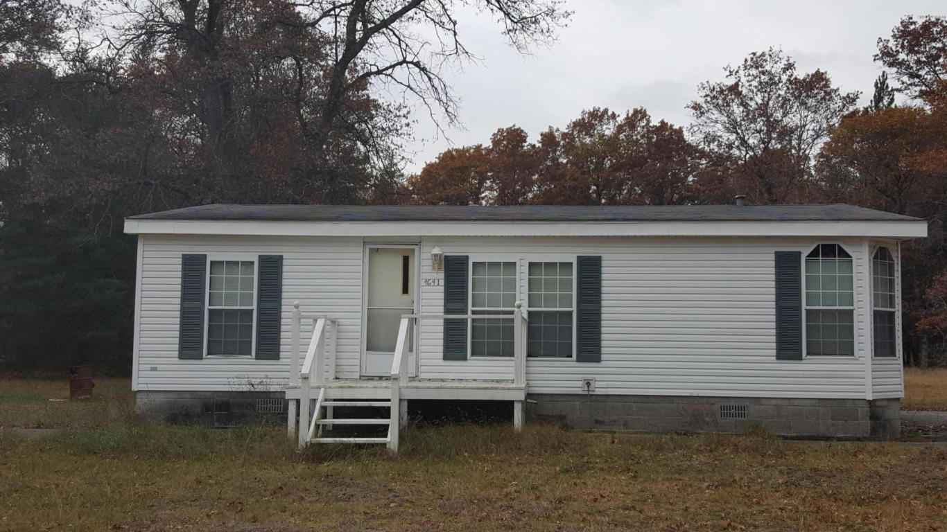 4641 S Forman Rd, Baldwin, MI 49304 photo 2