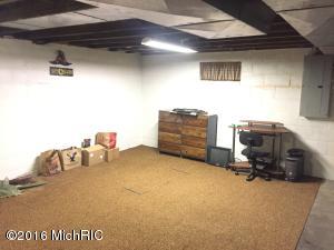 264 Third Ave, Manistee, MI 49660 photo 18