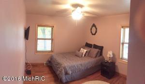 264 Third Ave, Manistee, MI 49660 photo 13