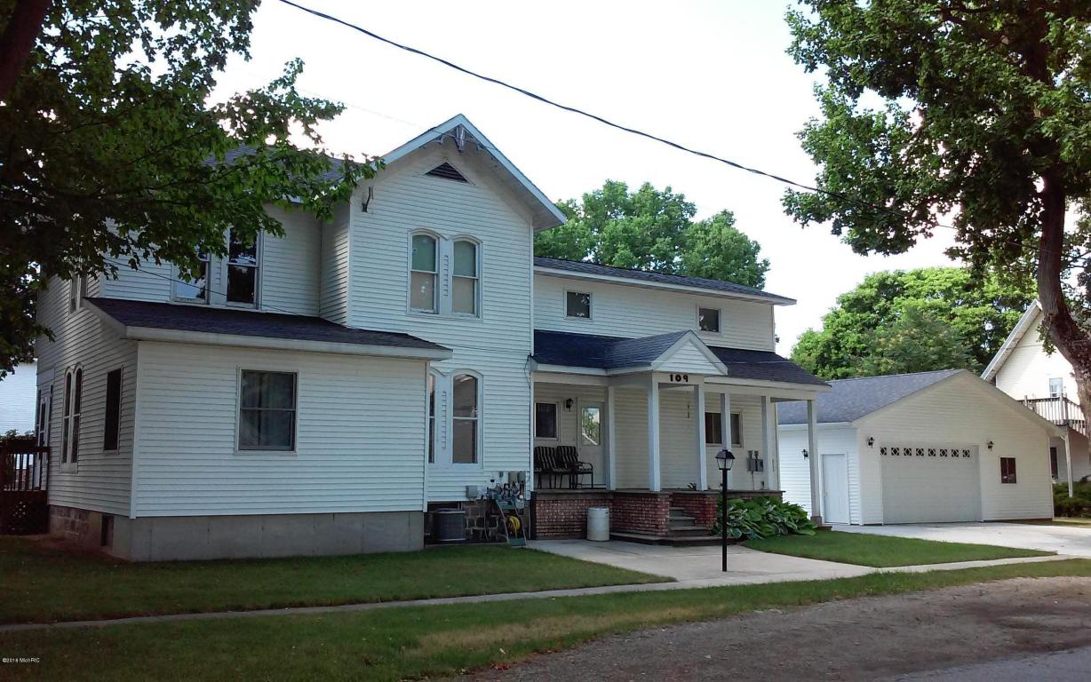 109 W Washington, Maple Rapids, MI 48853 photo 1