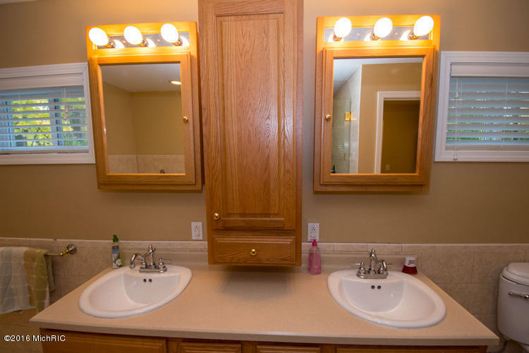 61200 Lenawee Rd, Cassopolis, MI 49031 photo 16