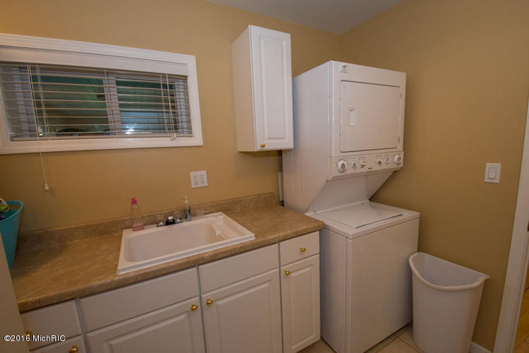 61200 Lenawee Rd, Cassopolis, MI 49031 photo 6