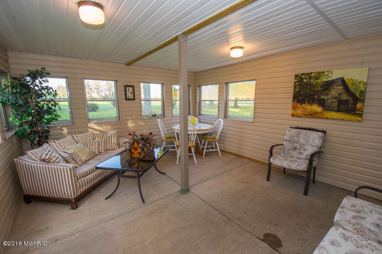 61200 Lenawee Rd, Cassopolis, MI 49031 photo 28