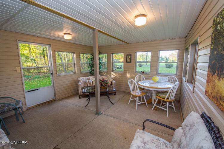 61200 Lenawee Rd, Cassopolis, MI 49031 photo 9