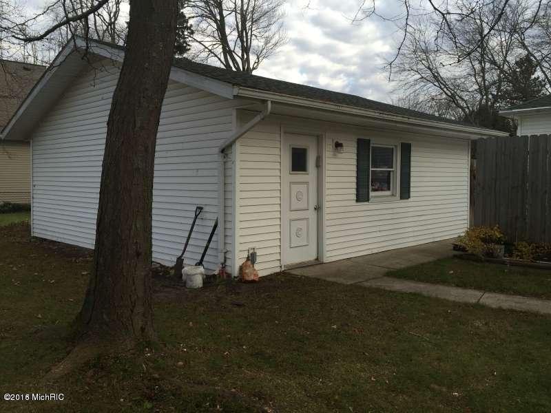 120 E Main St, Whitehall, MI 49461 photo 16