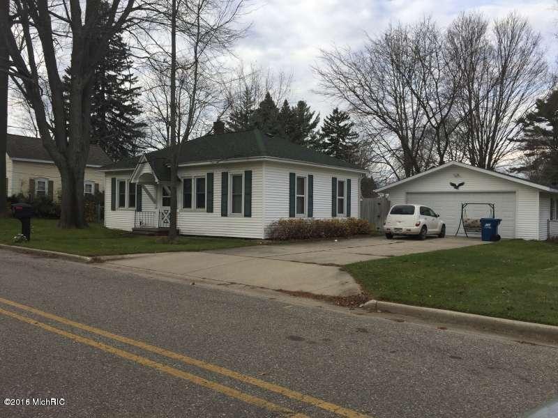 120 E Main St, Whitehall, MI 49461 photo 2