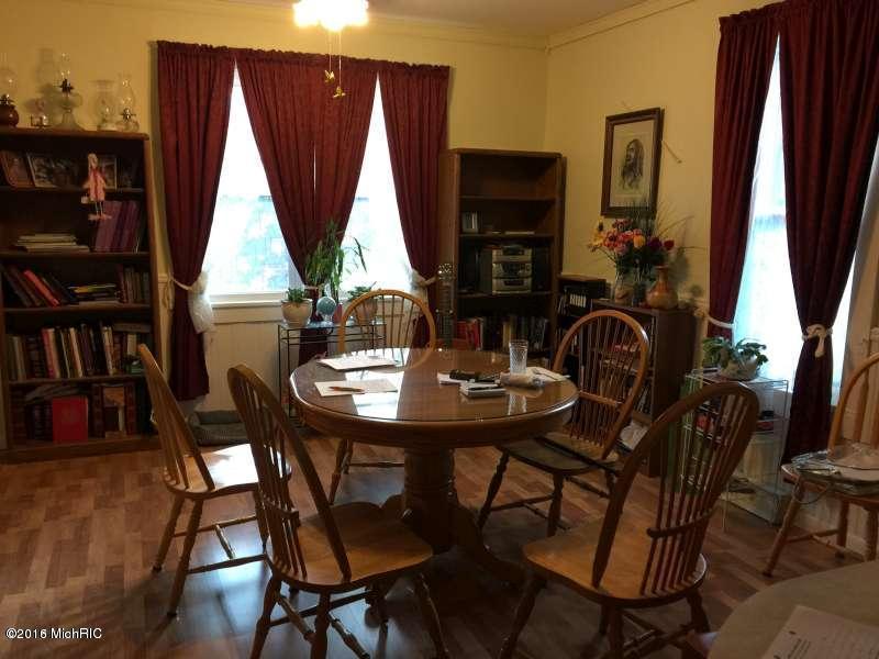 120 E Main St, Whitehall, MI 49461 photo 5