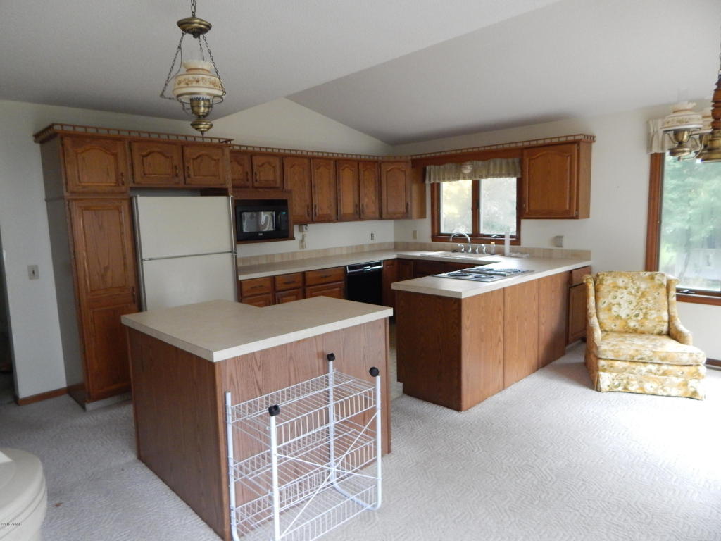 159 Quarterline, Newaygo, MI 49337 photo 9