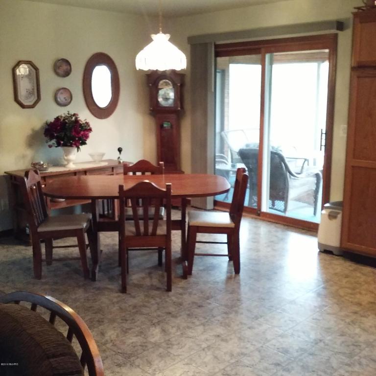 1096 E 104th, Grant, MI 49327 photo 8