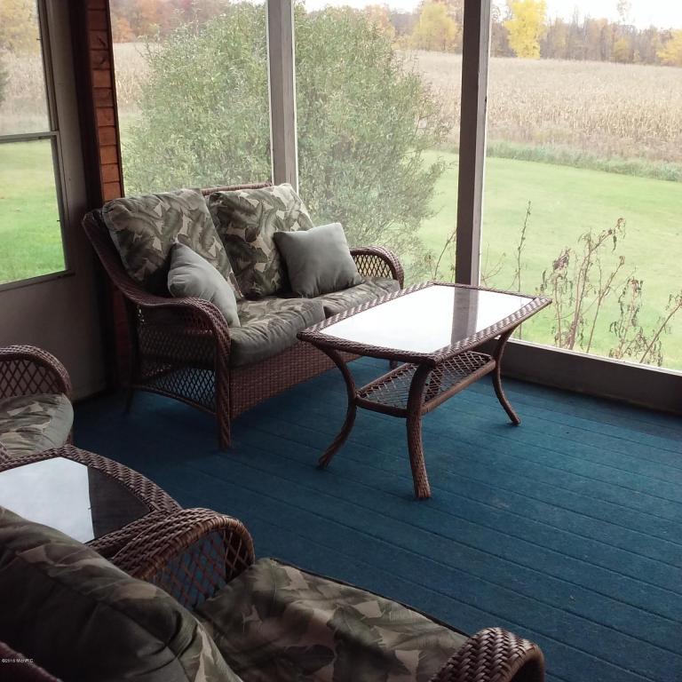 1096 E 104th, Grant, MI 49327 photo 18