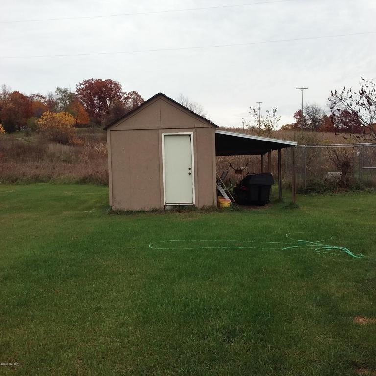 1096 E 104th, Grant, MI 49327 photo 23