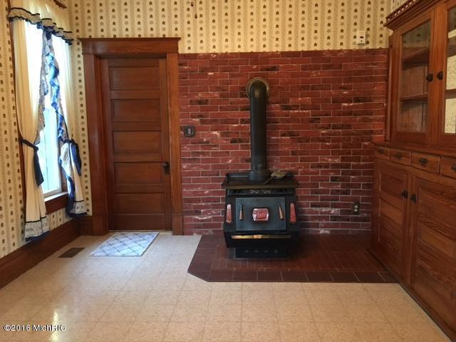 169 E South Ave, Hesperia, MI 49421 photo 9