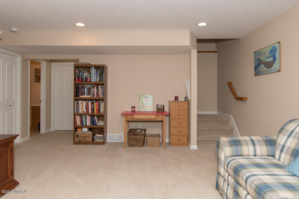 100 Starr Rd, Plainwell, MI 49080 photo 17
