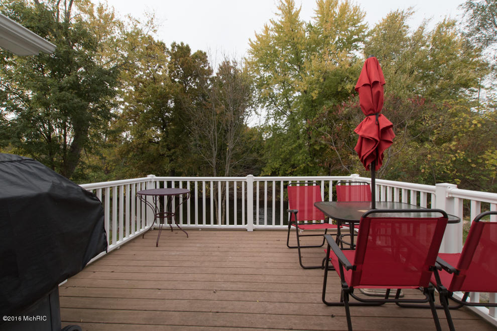 100 Starr Rd, Plainwell, MI 49080 photo 14