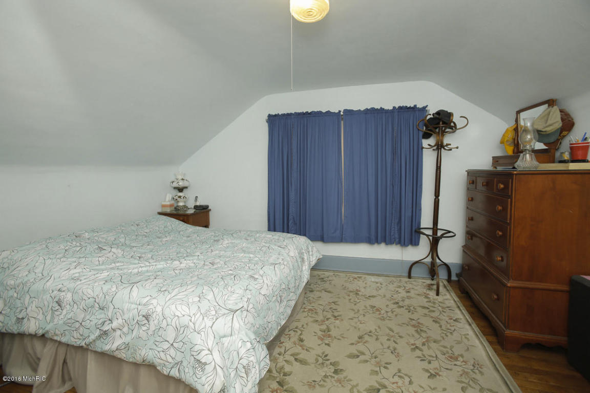 400 S Hooker Ave, Three Rivers, MI 49093 photo 15