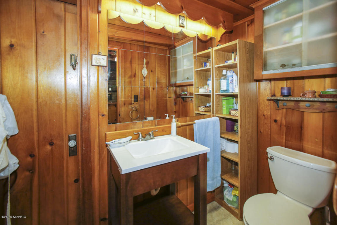 400 S Hooker Ave, Three Rivers, MI 49093 photo 13