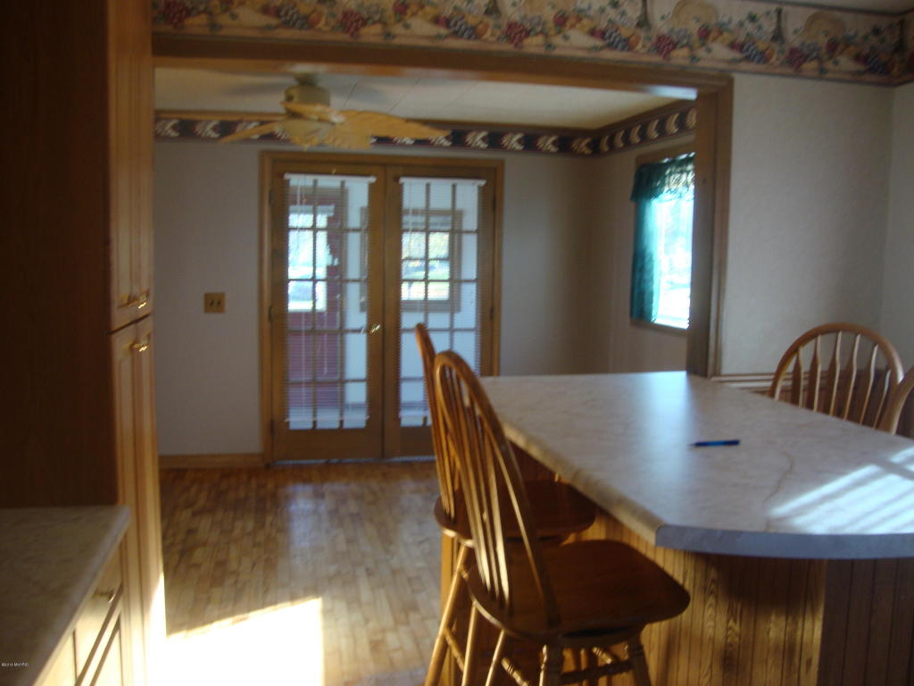 355 S Main St, Custer, MI 49405 photo 10