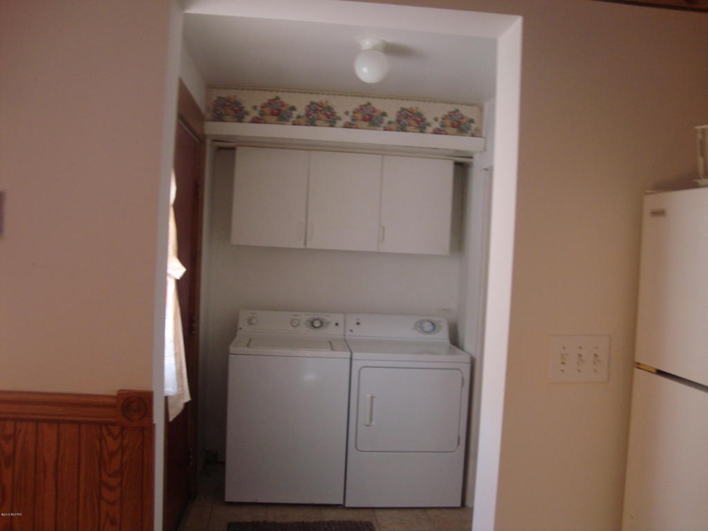 355 S Main St, Custer, MI 49405 photo 8