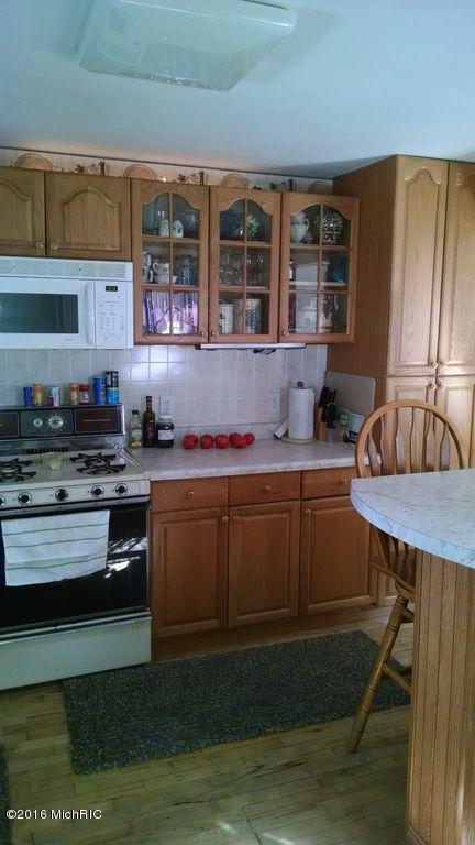 355 S Main St, Custer, MI 49405 photo 7