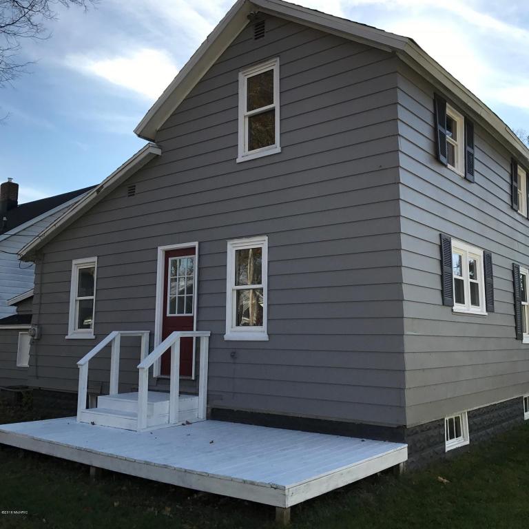 207 W Bennett St, Three Rivers, MI 49093 photo 3