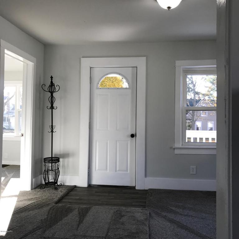 207 W Bennett St, Three Rivers, MI 49093 photo 5