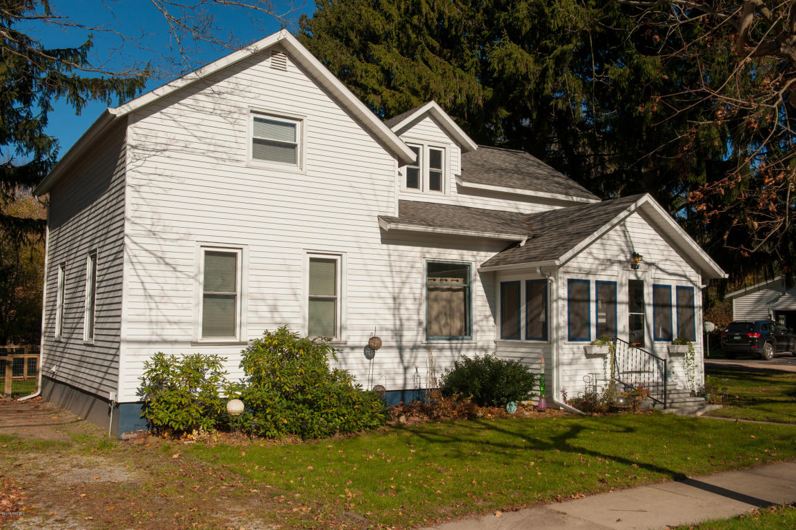 312 E Hanson St, Whitehall, MI 49461 photo 43
